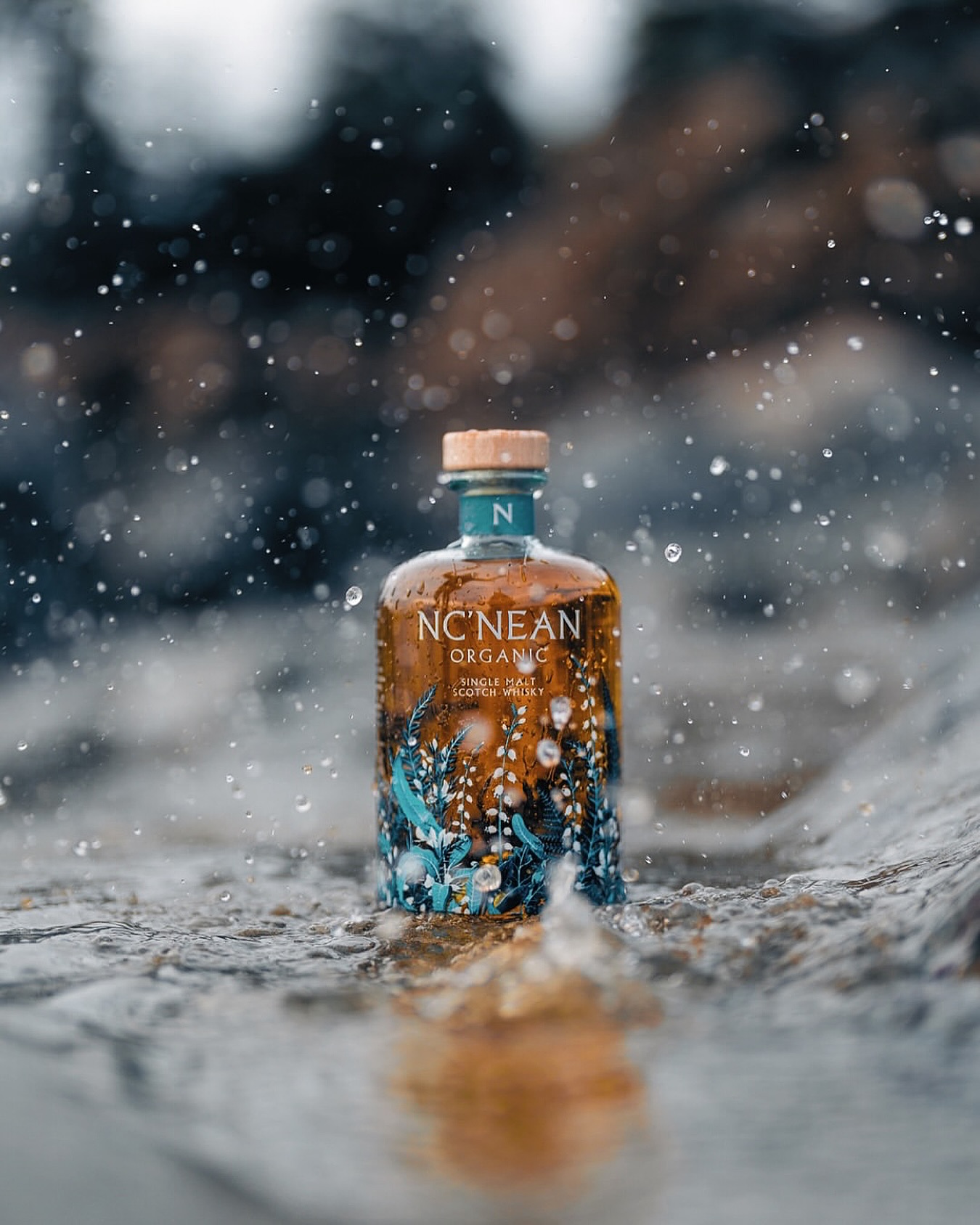 “Deliciously balanced, supple dram with notes of pear tarte tatin, pineapple and lemongrass, creamy Horlicks and then a dry finish with peppery ginger